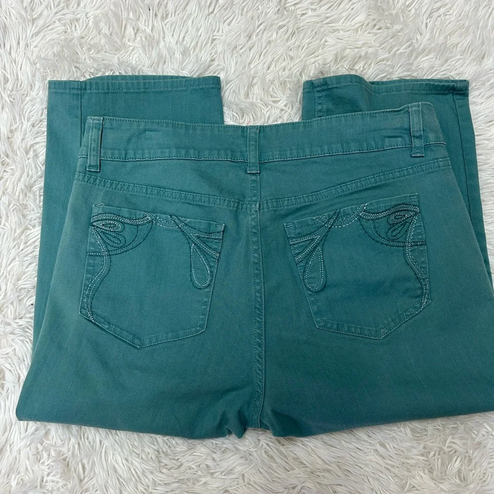Teal Denim Cropped Pants by Riders by Lee Capris